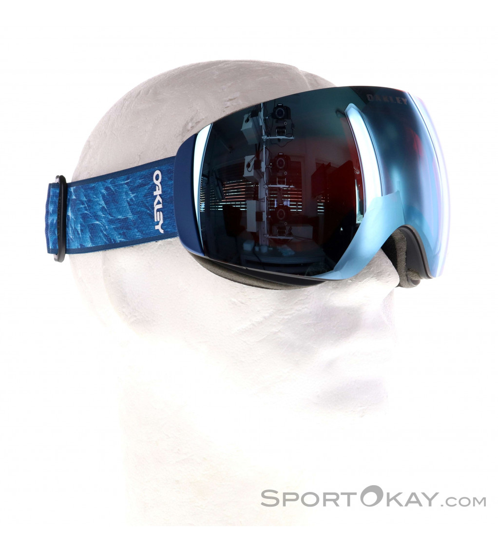 Oakley Flight Deck M Ski Goggles