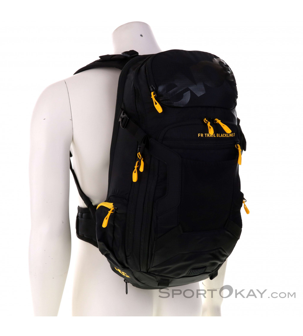 Evoc FR Trail Blackline 20l Backpack with Protector - Bike 
