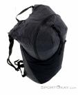The North Face Flyweight Pack 17l Backpack, The North Face, Gris, , Hommes,Femmes,Unisex, 0205-10331, 5637760647, 192360805248, N3-18.jpg
