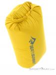 Sea to Summit Lightweight 20l Drybag, , Yellow, , , 0260-10727, 5638076381, , N3-18.jpg